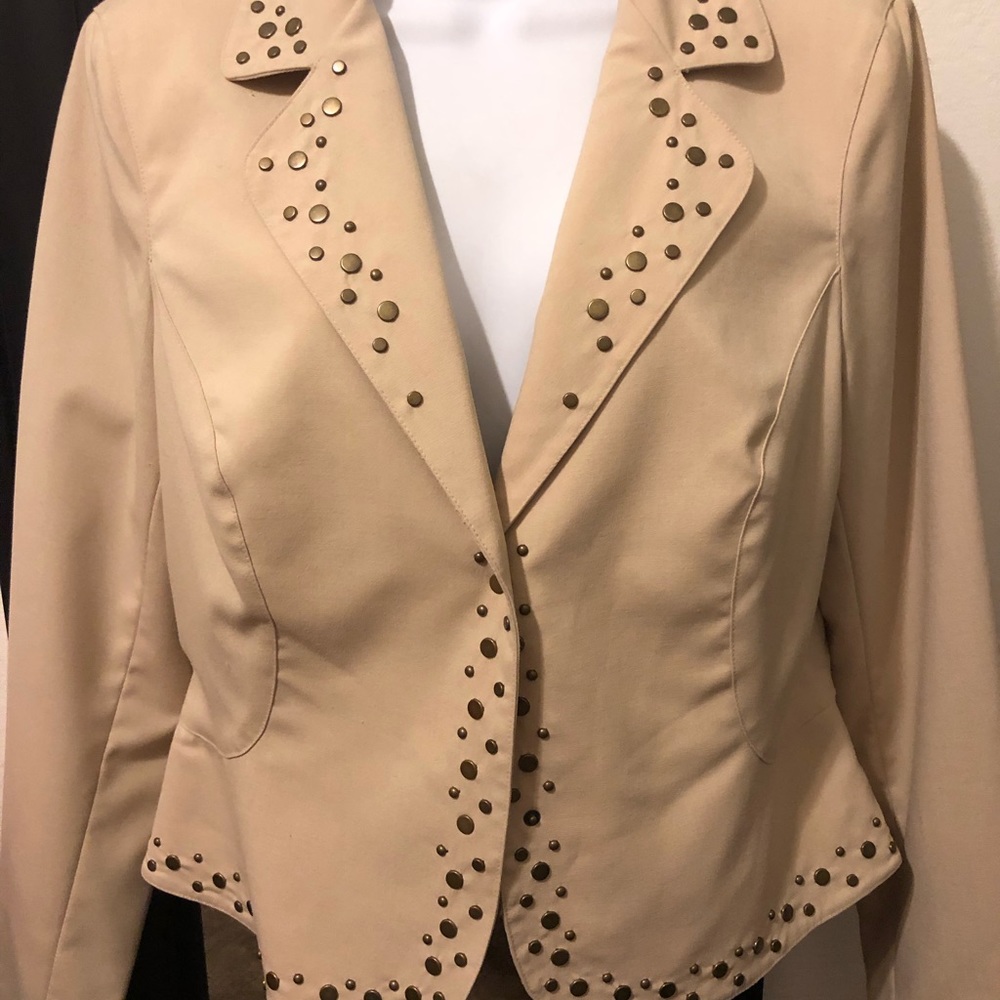 Metro 7 tan jacket